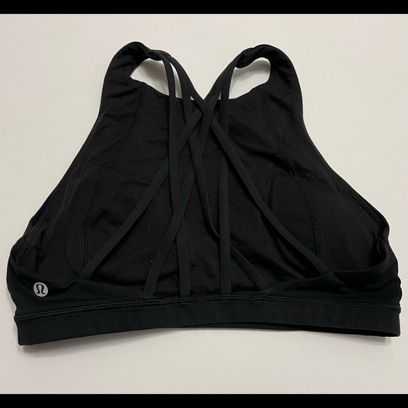 Lululemon black high neck sports bra, size 8 - Picture 1 of 3